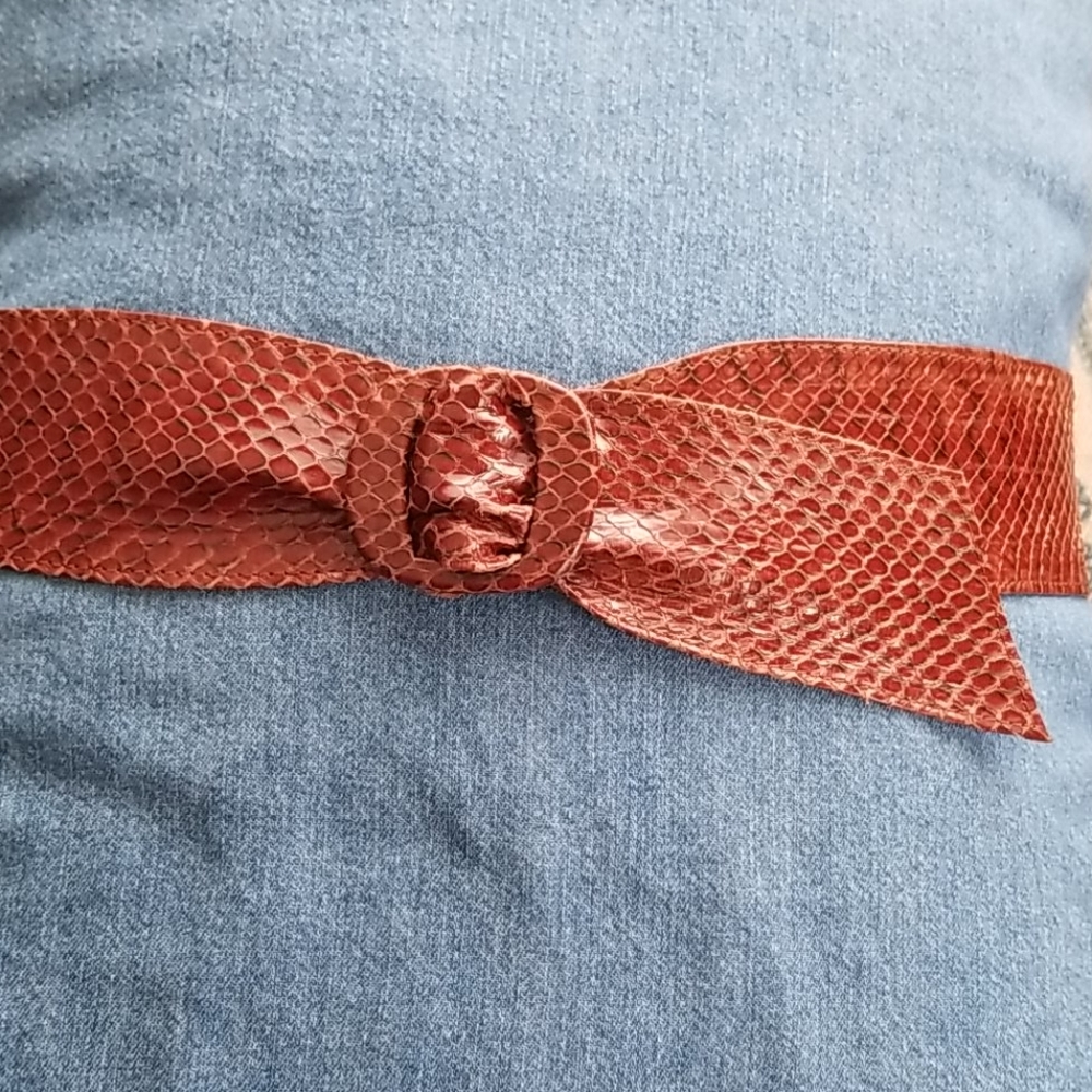Genuine Reptile Brown Snake Skin Belt Size M